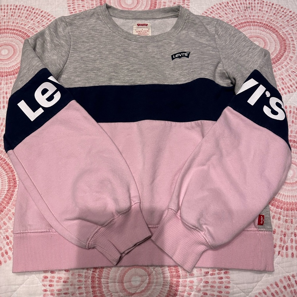 Girls Levi’s sweatshirt